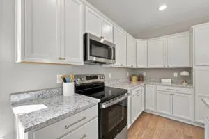 Kitchen range and granite counters at Luna Ridge in Lenoir City, TN